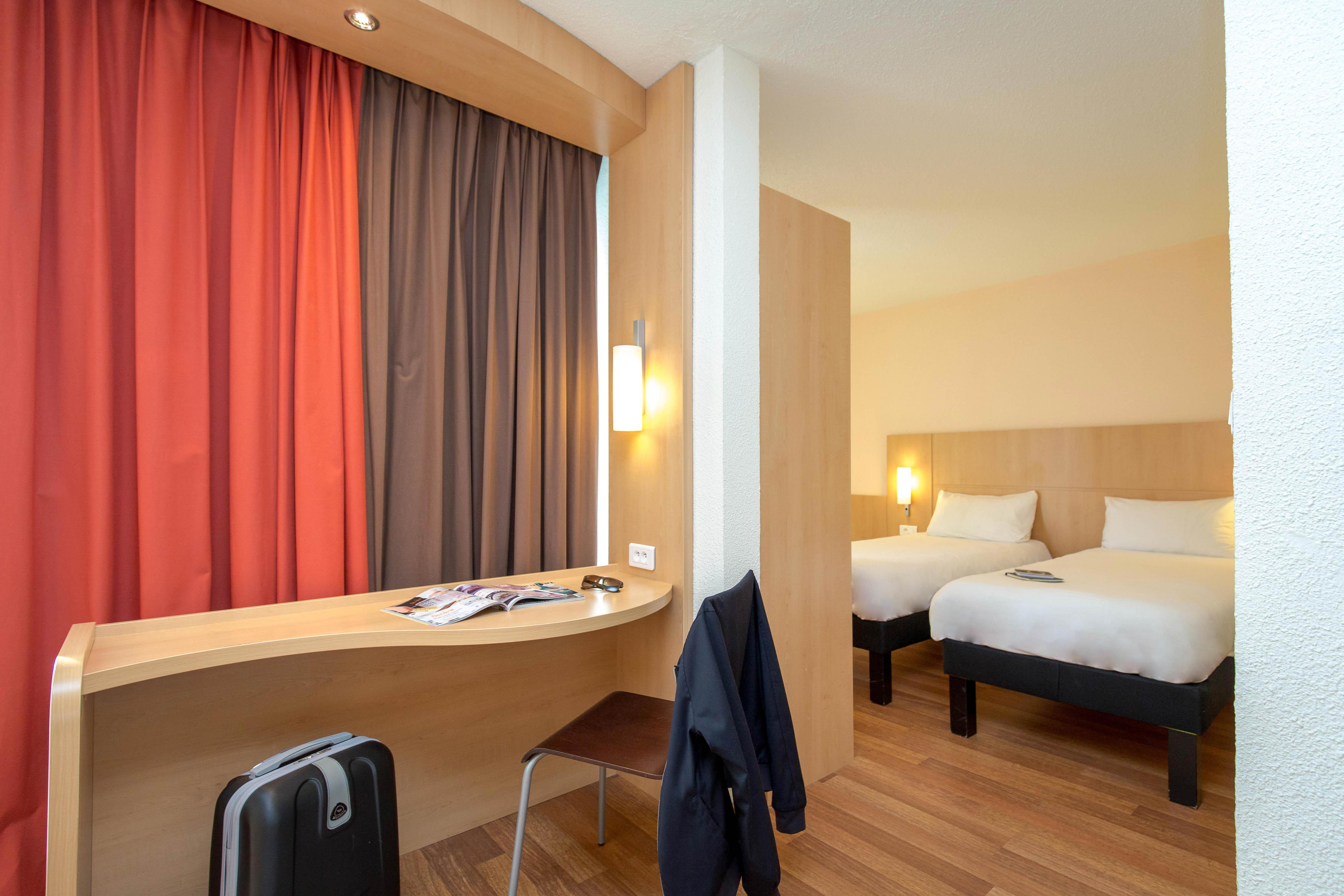 Ibis Cavaillon Portes Du Luberon Bagian luar foto