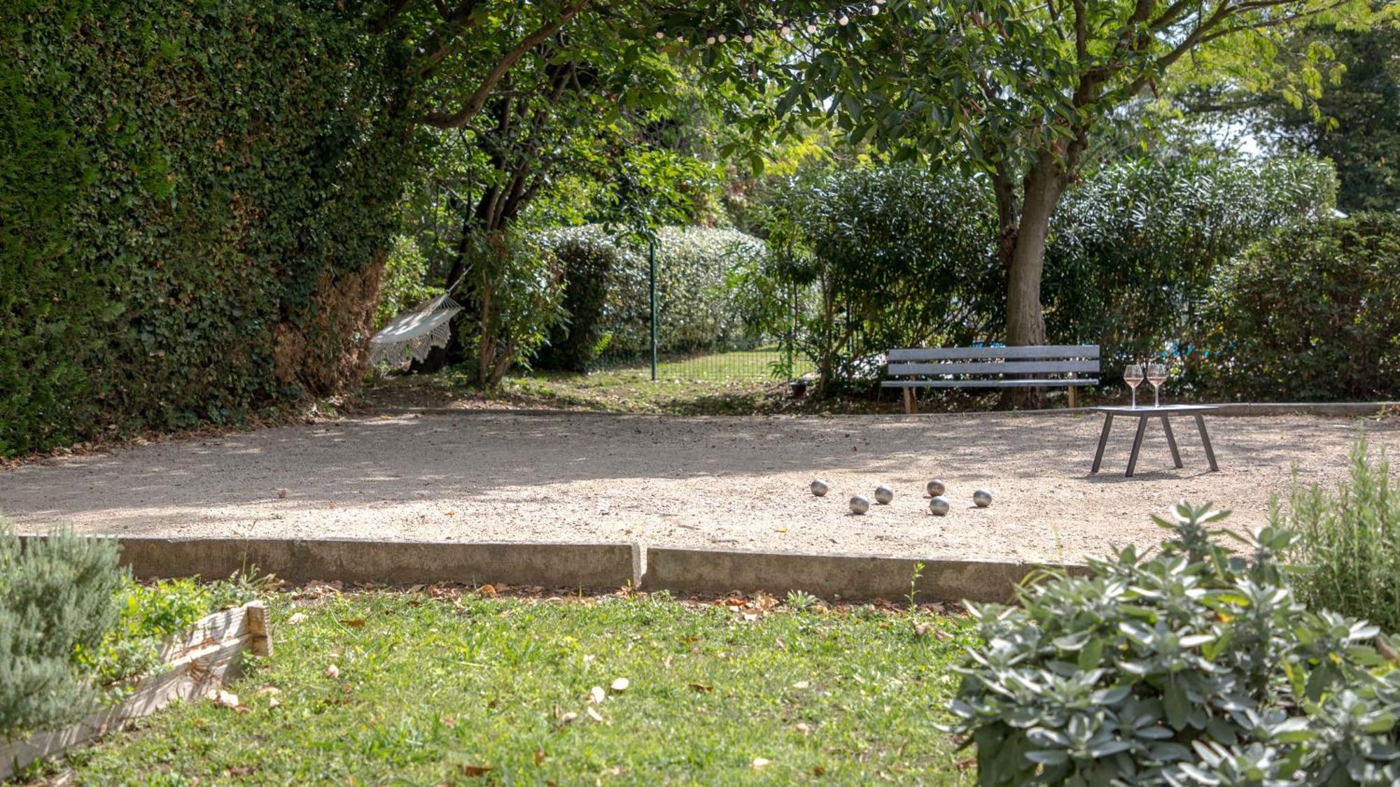 Ibis Cavaillon Portes Du Luberon Bagian luar foto